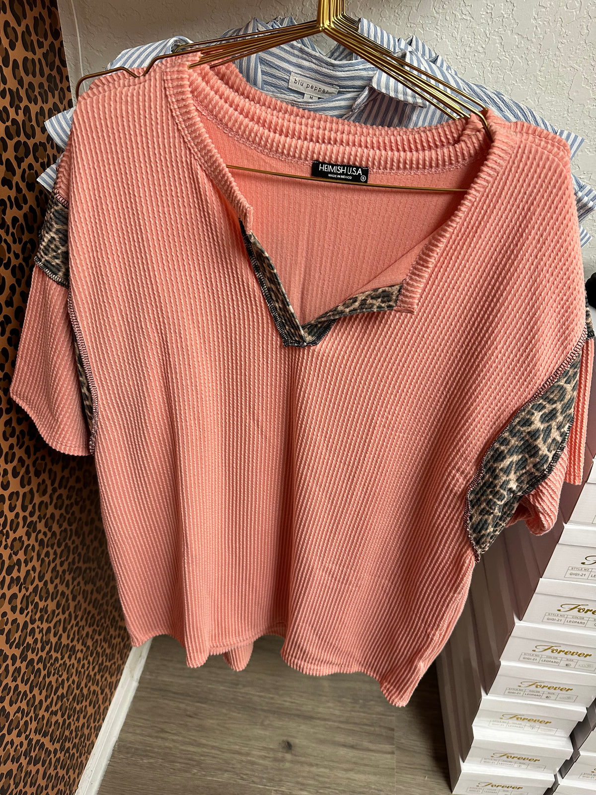 Mauve Leopard V Shirt